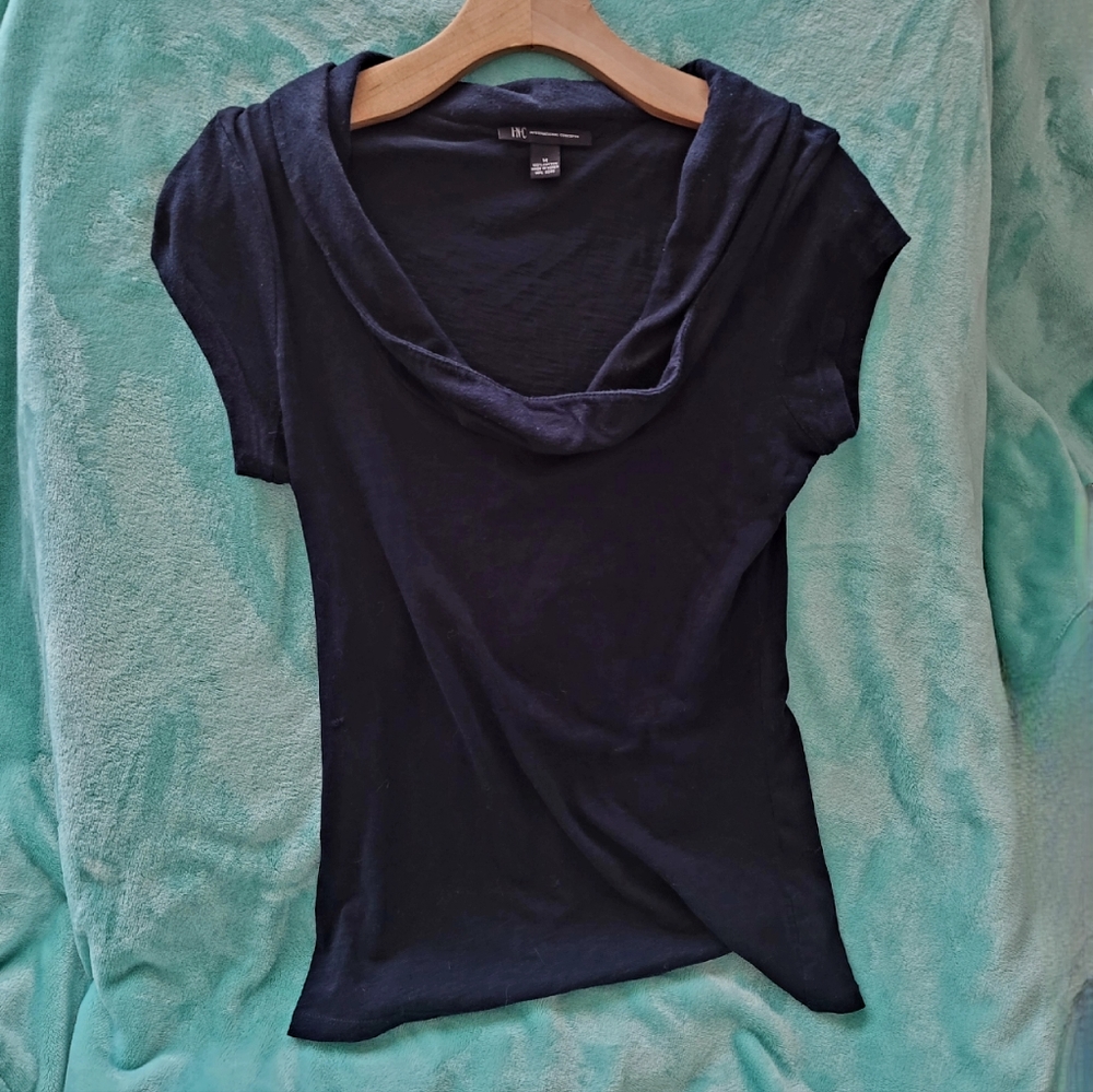 I.N.C International Concepts blue cowlneck cotton t-shirt size M.